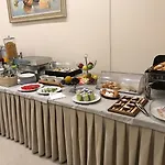 Keit 4* تيرانا