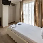 Keit فندق تيرانا